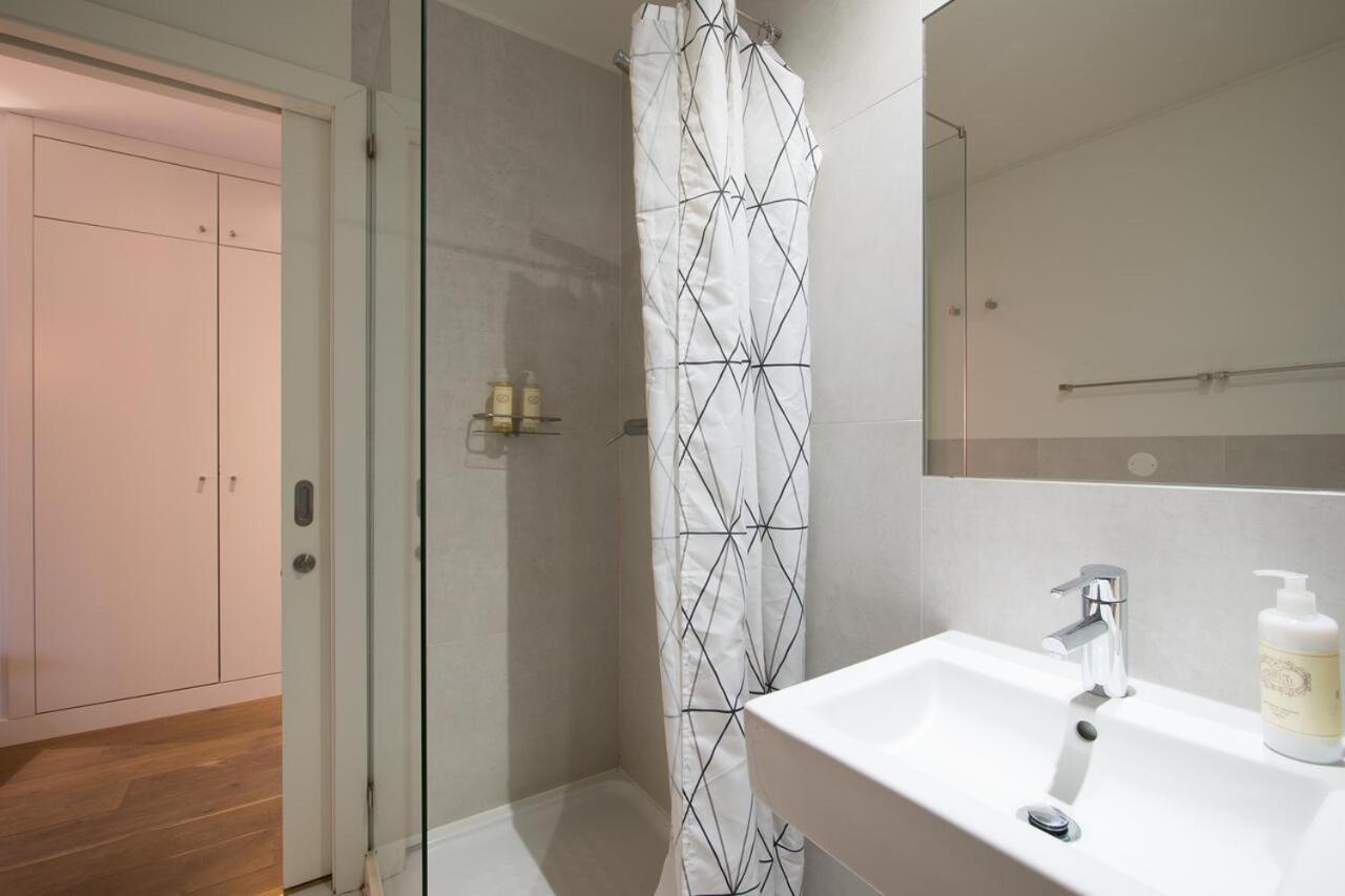 Vibrant Apartment Lissabon